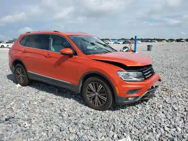 3VV3B7AX3JM021663 2018 VOLKSWAGEN TIGUAN-3