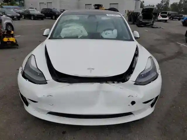 5YJ3E1EA3PF487552 2023 TESLA MODEL 3-4