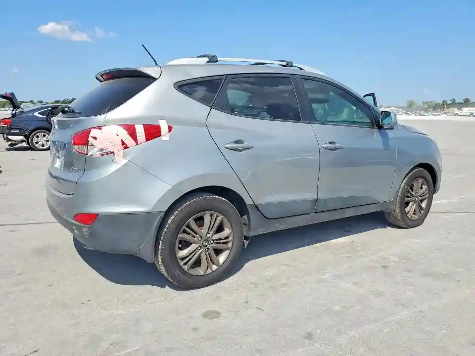 KM8JUCAG4FU031058 2015 HYUNDAI TUCSON-2