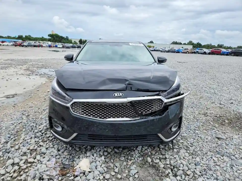 KNALC4J15H5067577 2017 KIA CADENZA-4