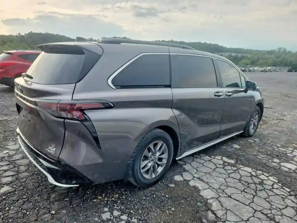 5TDYRKEC7RS186394 2024 TOYOTA SIENNA-2