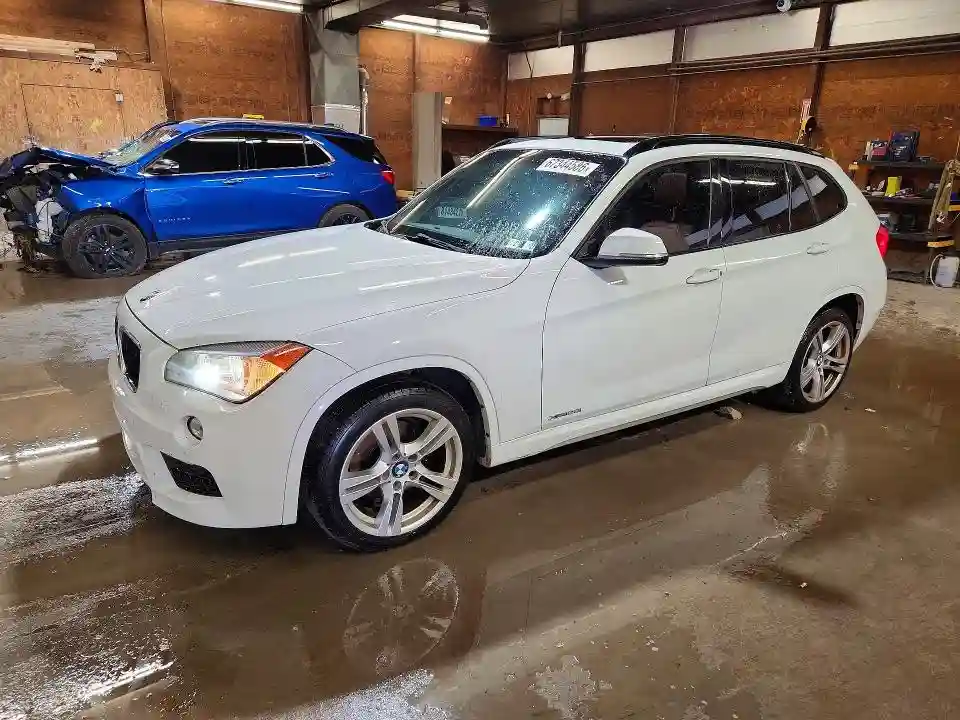 WBAVL1C5XFVY35493 2015 BMW X1-0
