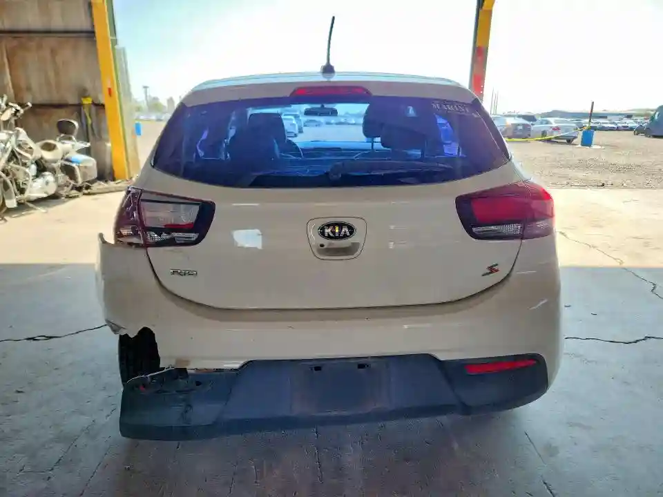 3KPA25AB9JE094352 2018 KIA RIO-5