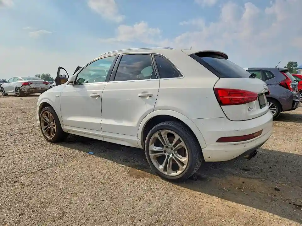 WA1JCCFS3JR030767 2018 AUDI Q3-1