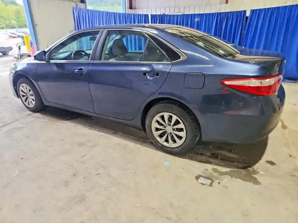4T1BF1FK2GU603231 2016 TOYOTA CAMRY-1
