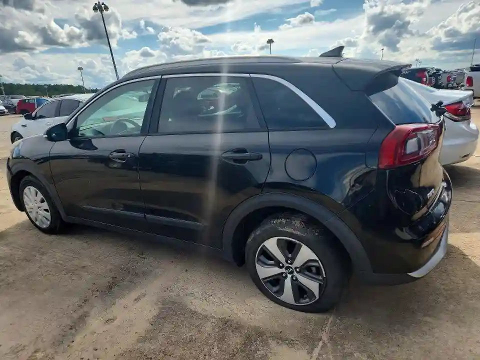 KNDCC3LC4H5065900 2017 KIA NIRO-1