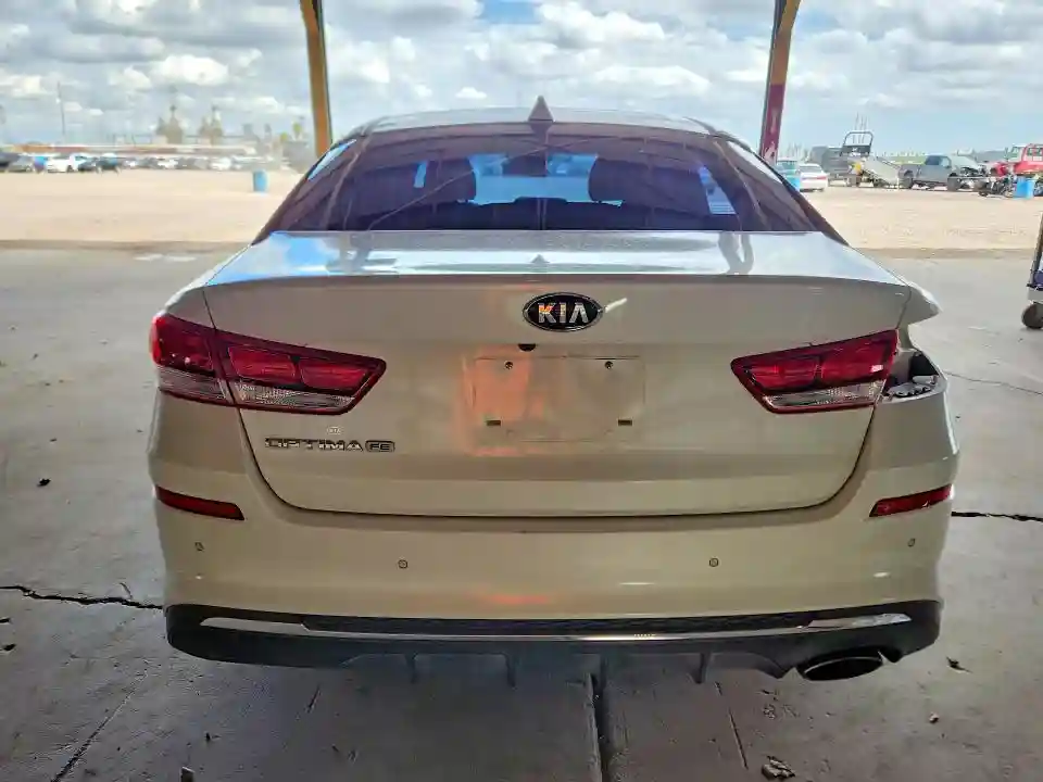 5XXGT4L32KG362657 2019 KIA OPTIMA-5