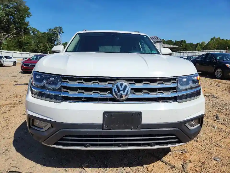 1V2NR2CA0JC575581 2018 VOLKSWAGEN ATLAS-4