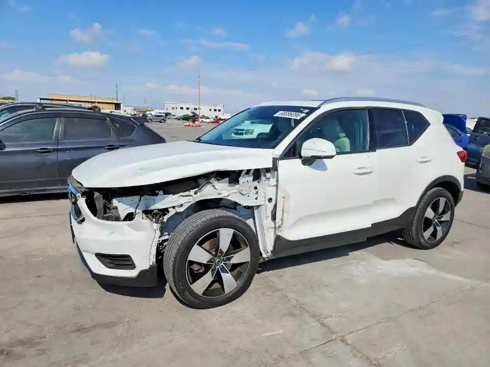 YV4162UK0K2133310 2019 VOLVO XC40-0
