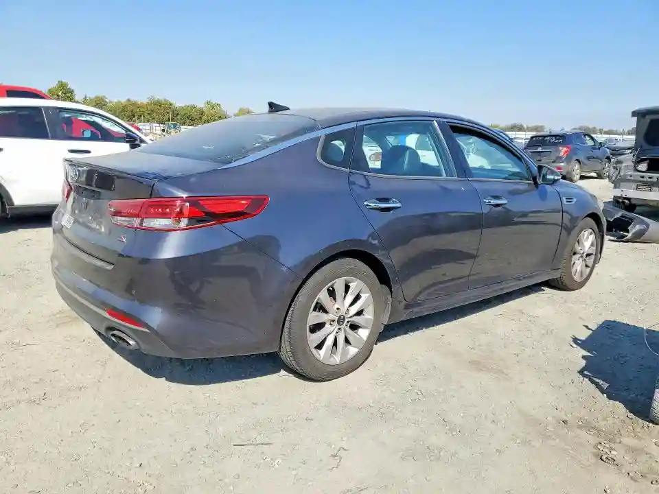 5XXGT4L33JG185650 2018 KIA OPTIMA-2