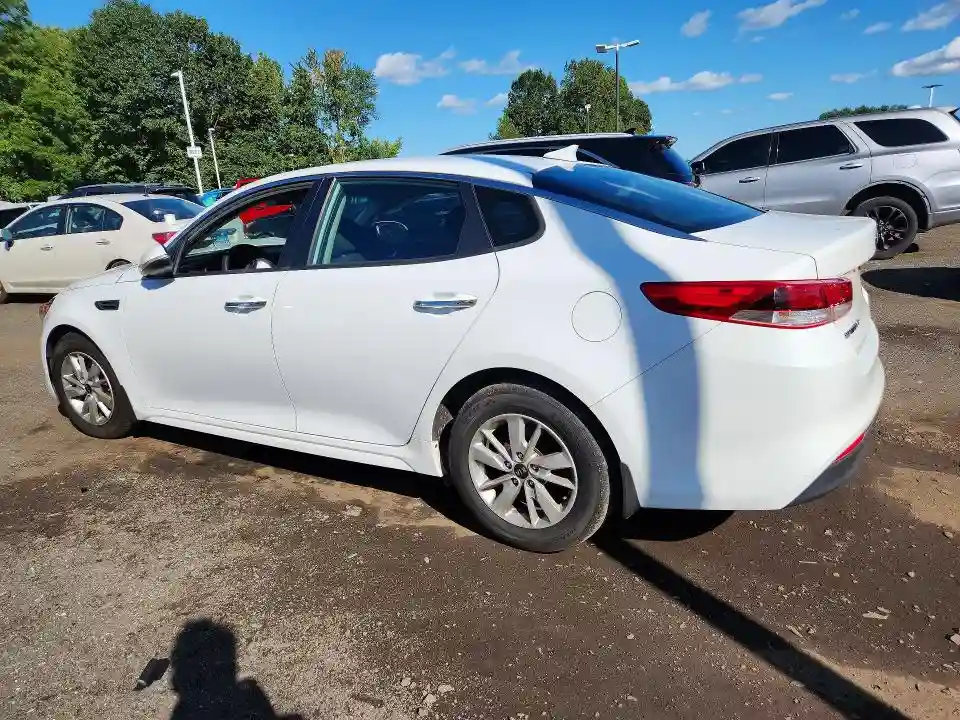 5XXGT4L35HG157780 2017 KIA OPTIMA-1