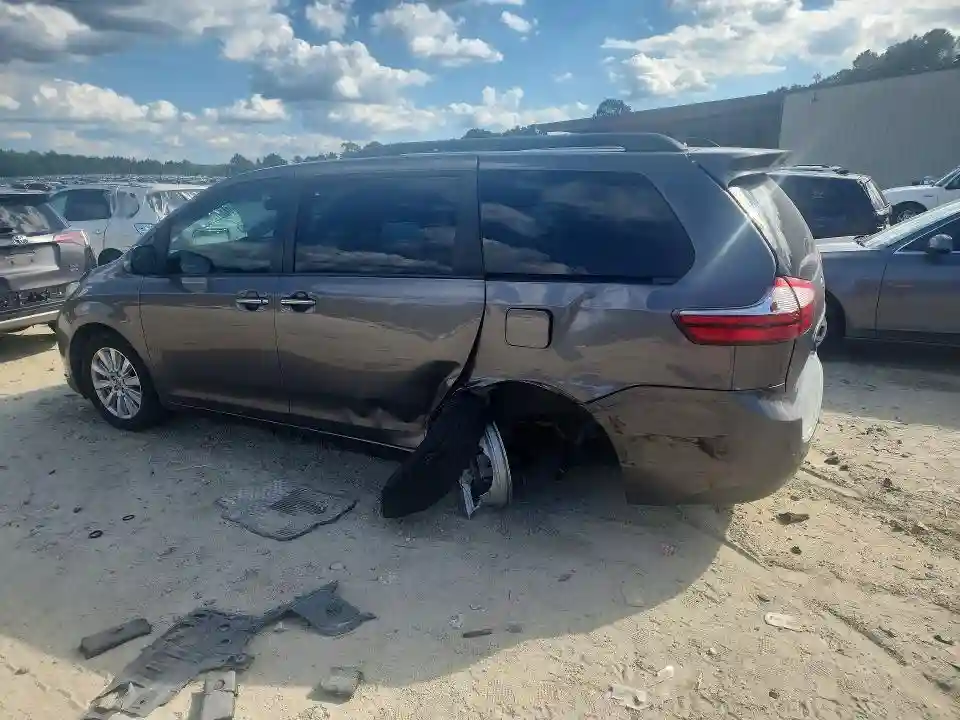 5TDYZ3DC8HS852569 2017 TOYOTA SIENNA-1