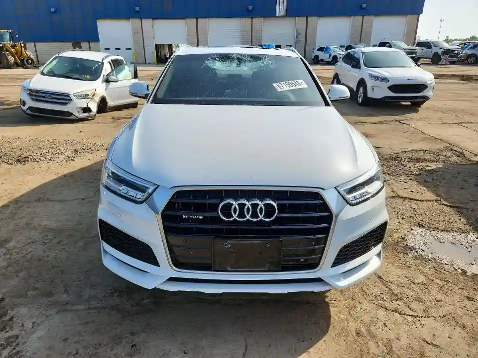 WA1JCCFS4JR032494 2018 AUDI Q3-4