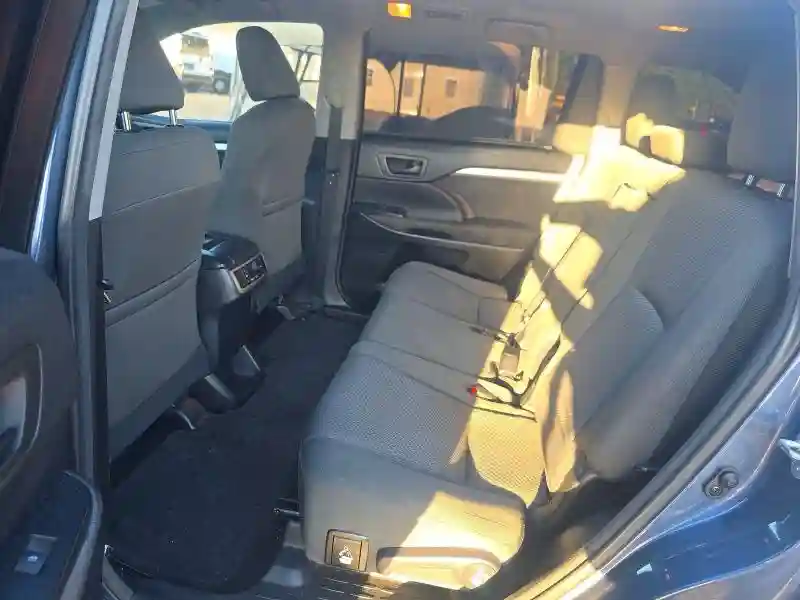 5TDZZRFH2HS198054 2017 TOYOTA HIGHLANDER-5