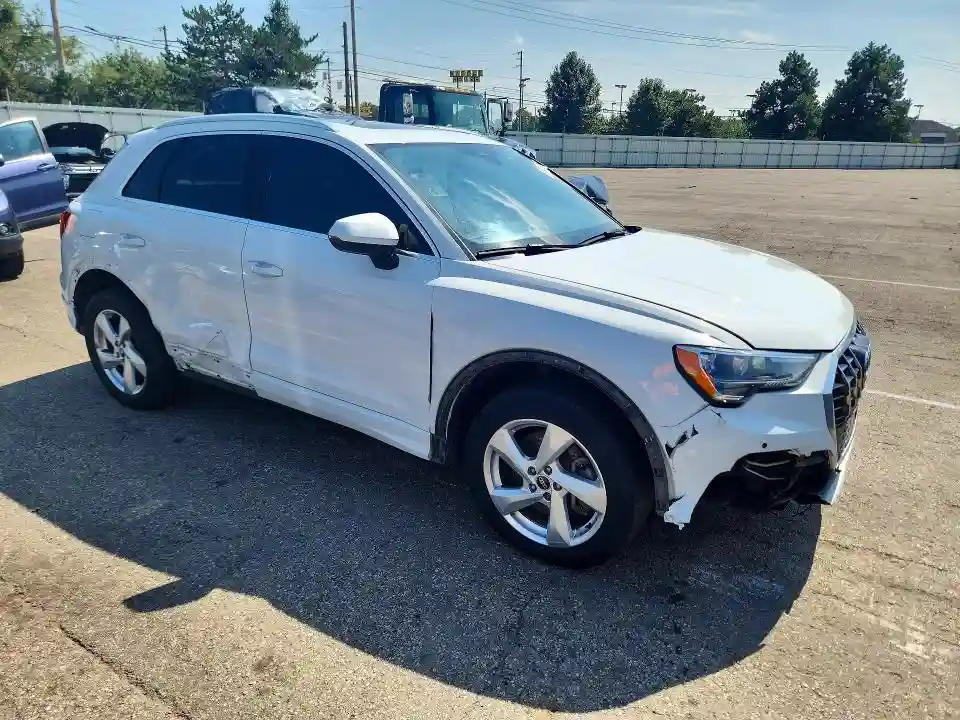 WA1AUCF33N1148196 2022 AUDI Q3-3