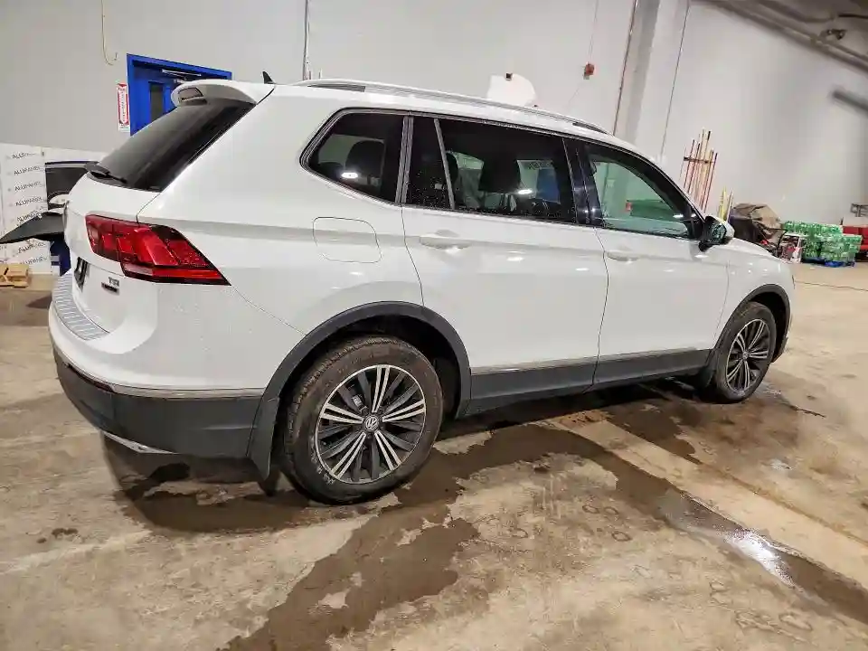 3VV4B7AX3JM067594 2018 VOLKSWAGEN TIGUAN-2