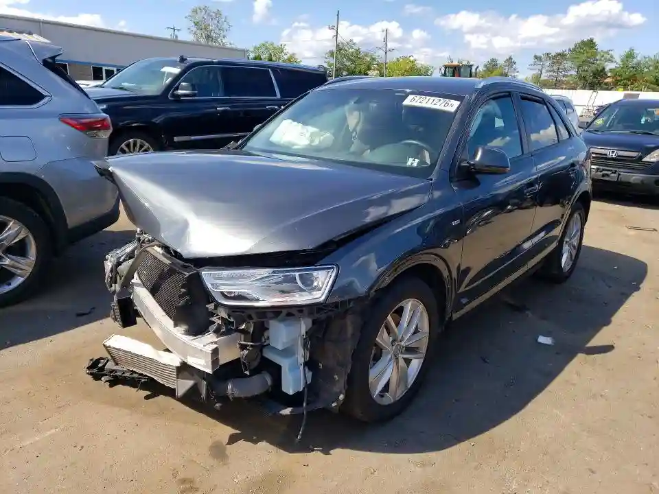 WA1ECCFS1JR002189 2018 AUDI Q3-0