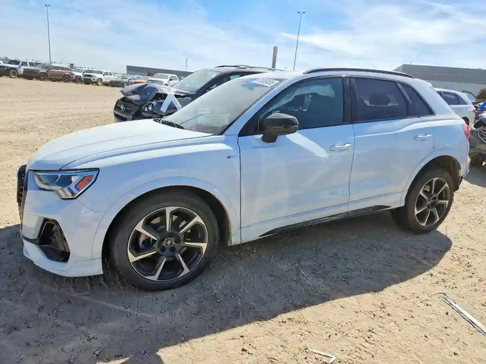 WA1EECF30N1024871 2022 AUDI Q3-0