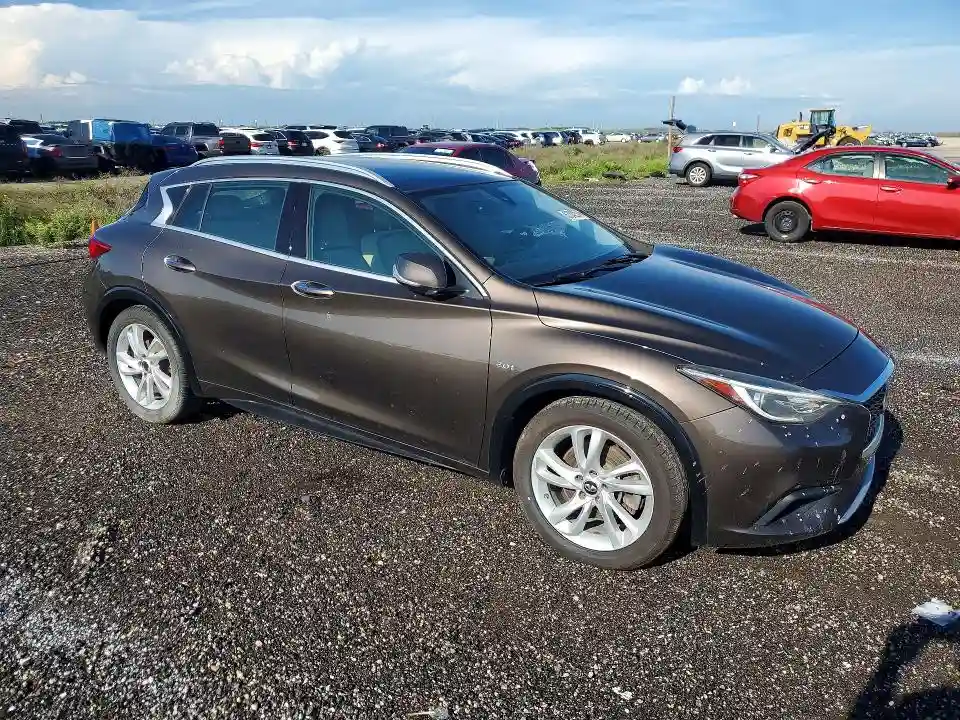 SJKCH5CP0KA006841 2019 INFINITI QX30-3
