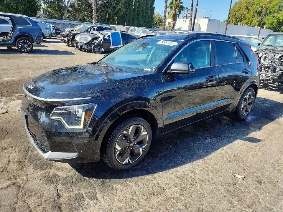 KNDCR3L17P5027962 2023 KIA NIRO-0