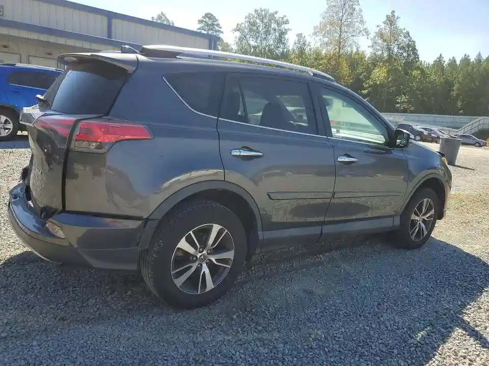 2T3WFREV3JW470800 2018 TOYOTA RAV4-2