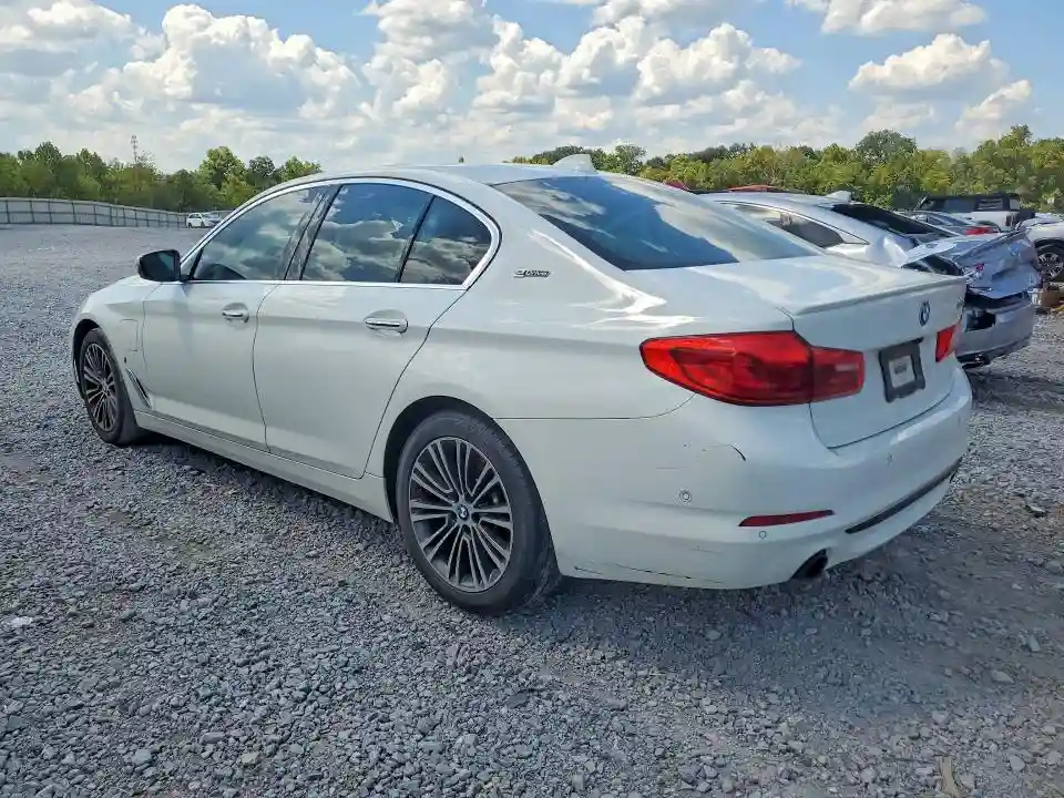 WBAJA9C57JB250187 2018 BMW 5 SERIES-1