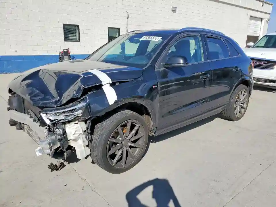 WA1ECCFS1JR026914 2018 AUDI Q3-0