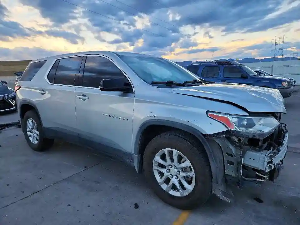 1GNEVFKW3KJ148384 2019 CHEVROLET TRAVERSE-3