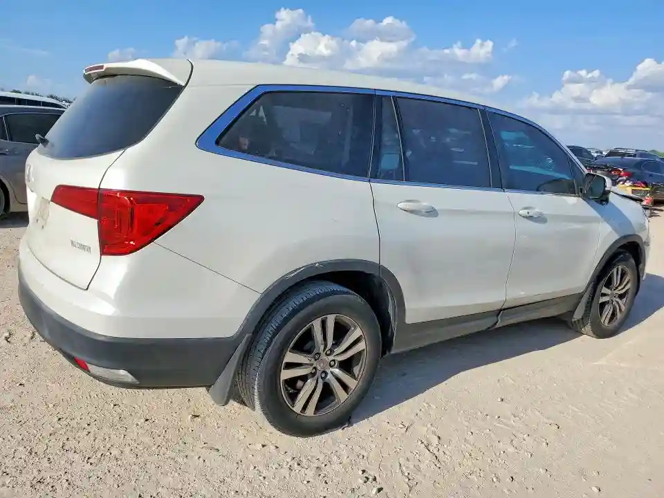 5FNYF5H33JB020050 2018 HONDA PILOT-2