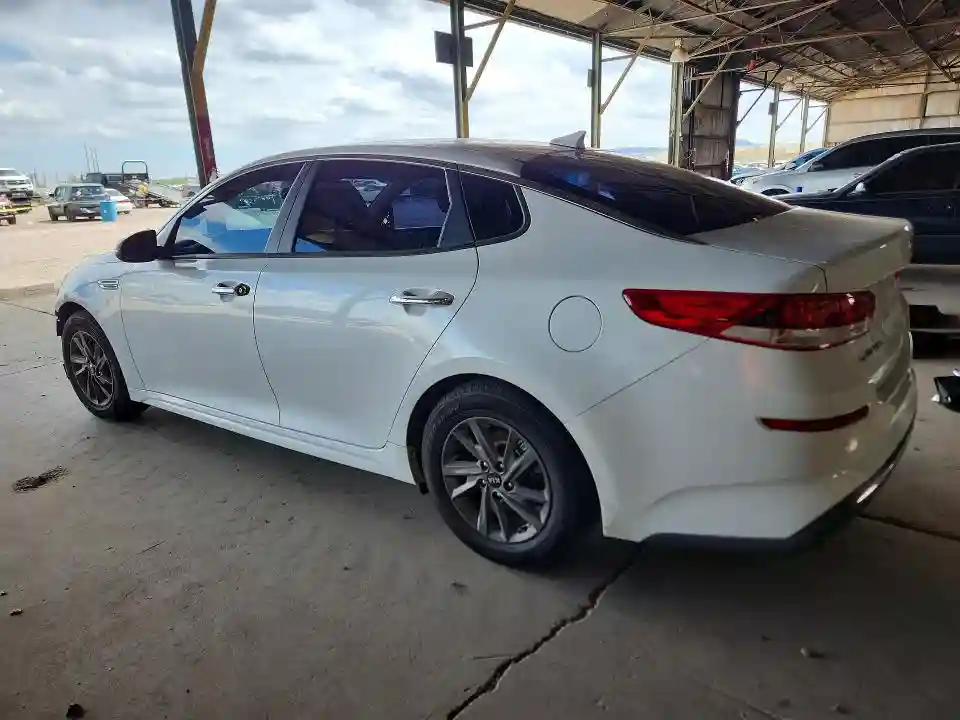 5XXGT4L32KG362657 2019 KIA OPTIMA-1