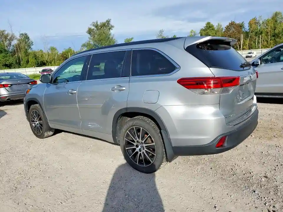 5TDJZRFHXHS470783 2017 TOYOTA HIGHLANDER-1