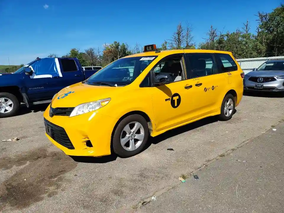 5TDZZ3DC1JS920625 2018 TOYOTA SIENNA-0