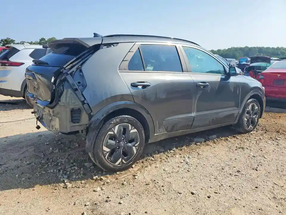 KNDCR3L1XP5072801 2023 KIA NIRO WIND-2