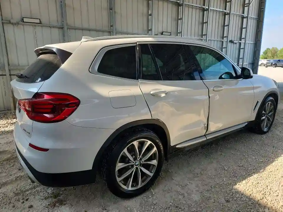 5UXTR7C53KLR45012 2019 BMW X3-2