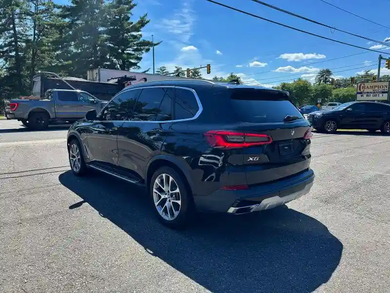 5UXJU2C51KLN65059 2019 BMW X5-2