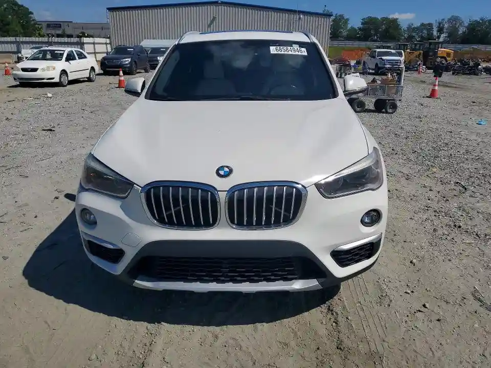 WBXHU7C35H5H37592 2017 BMW X1-4