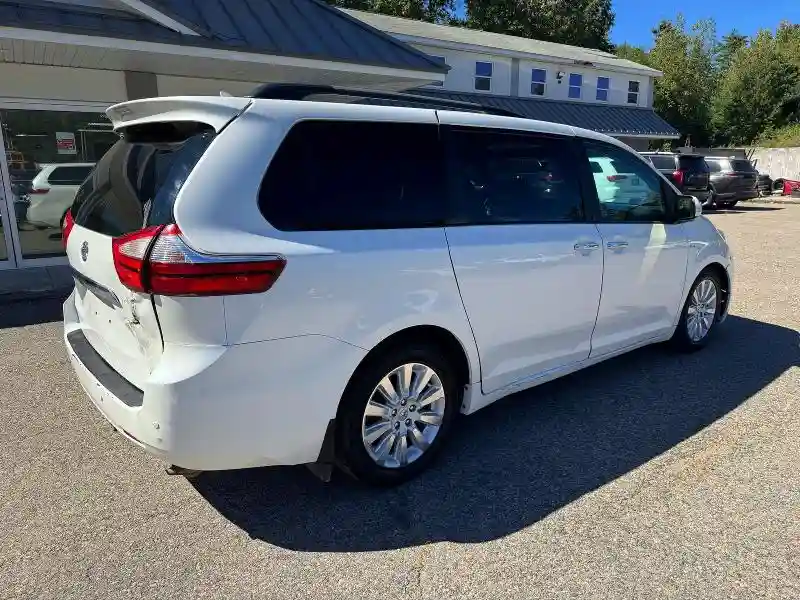 5TDDK3DC3GS132131 2016 TOYOTA SIENNA-3