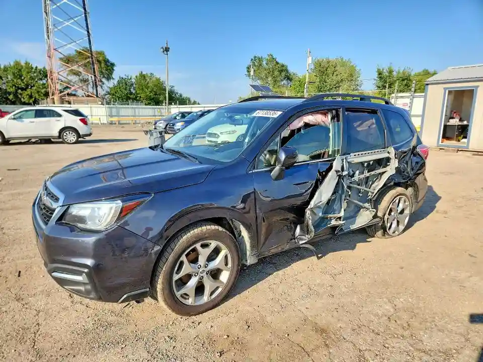 JF2SJAWC1HH588633 2017 SUBARU FORESTER-0