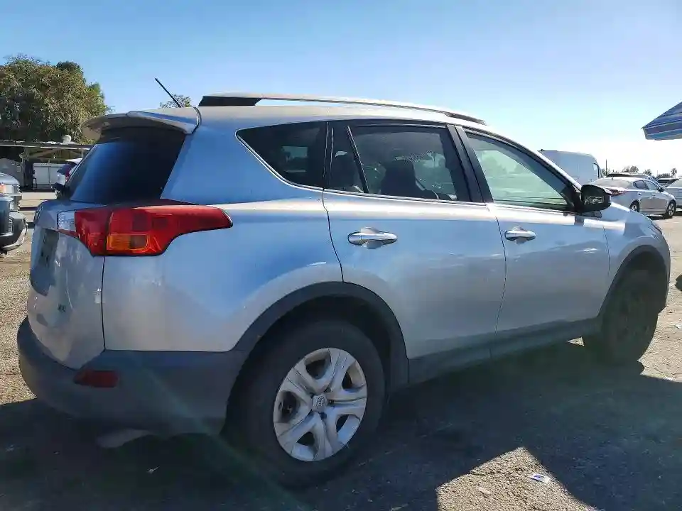 JTMZFREV8FJ025603 2015 TOYOTA RAV4-2