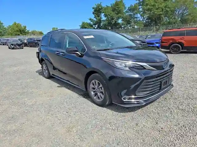 5TDJRKEC2RS203930 2024 TOYOTA SIENNA-2