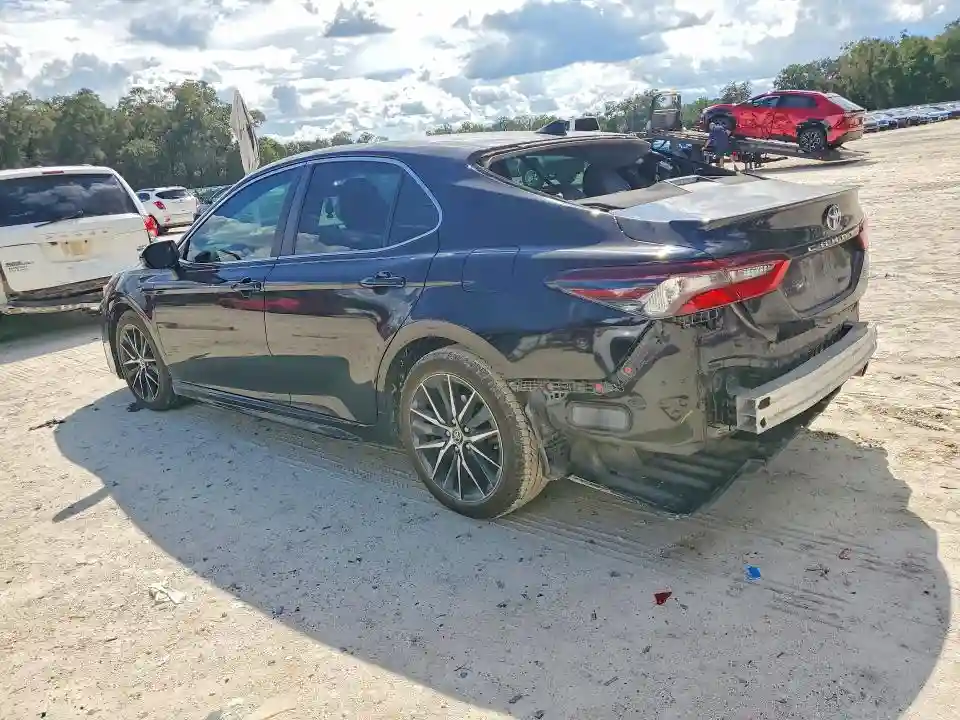 4T1G11AK3MU462886 2021 TOYOTA CAMRY-1