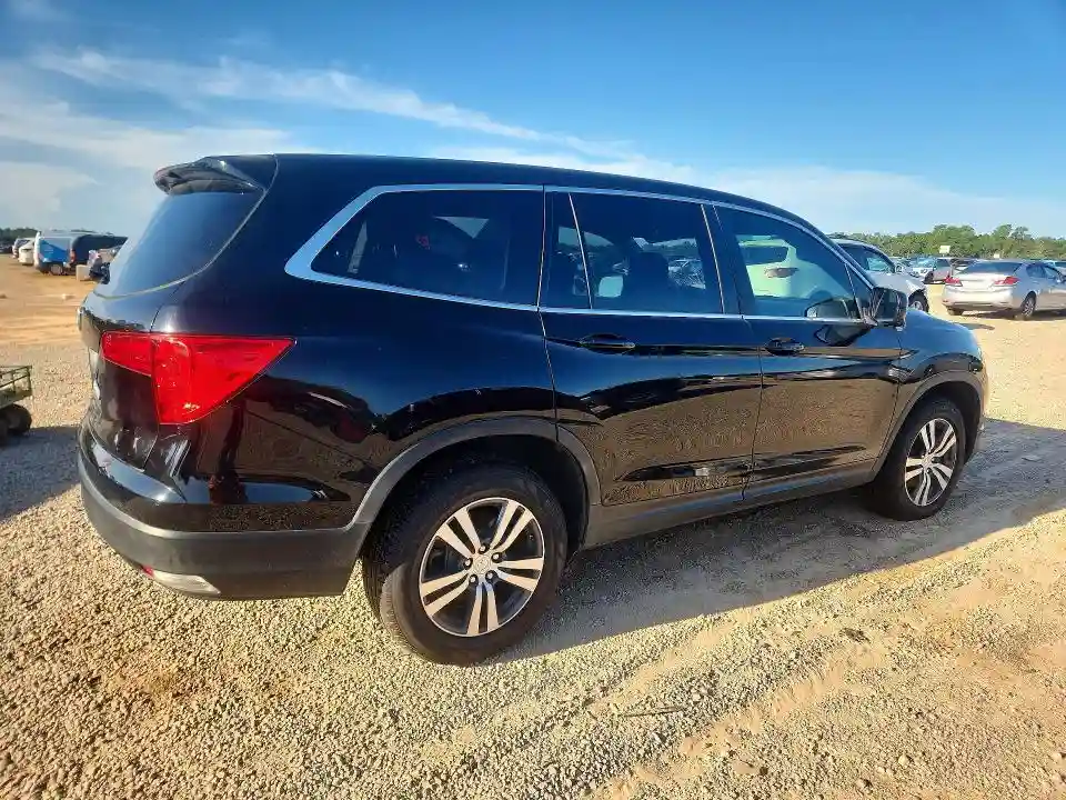 5FNYF5H57JB006413 2018 HONDA PILOT-2