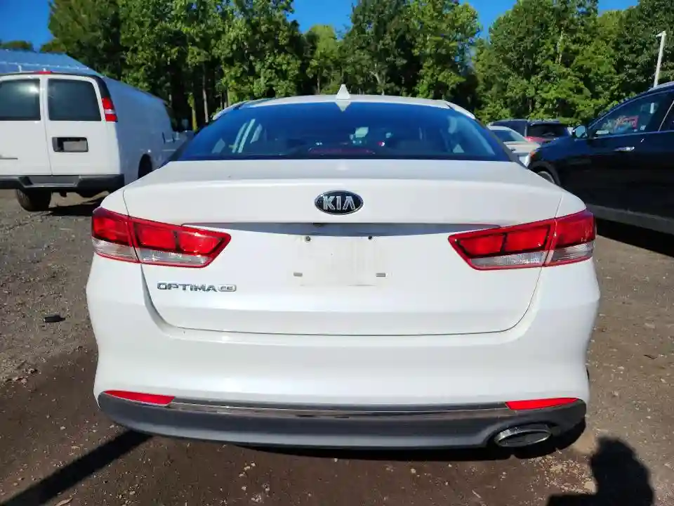 5XXGT4L35HG157780 2017 KIA OPTIMA-5