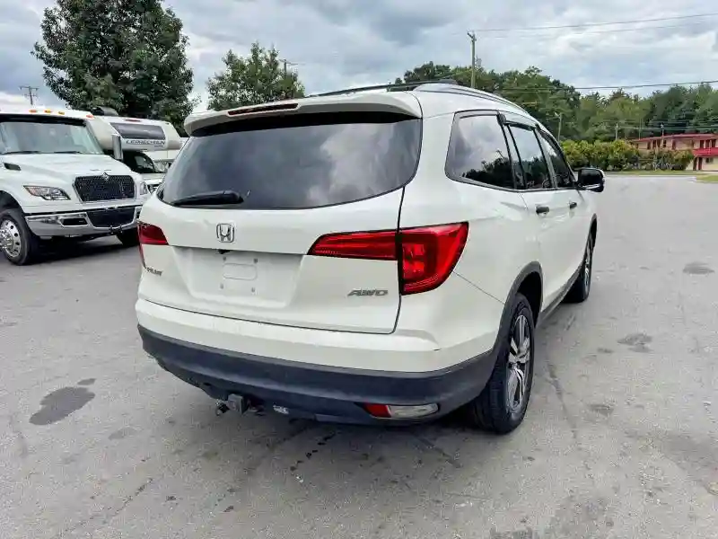 5FNYF6H52JB041110 2018 HONDA PILOT-2