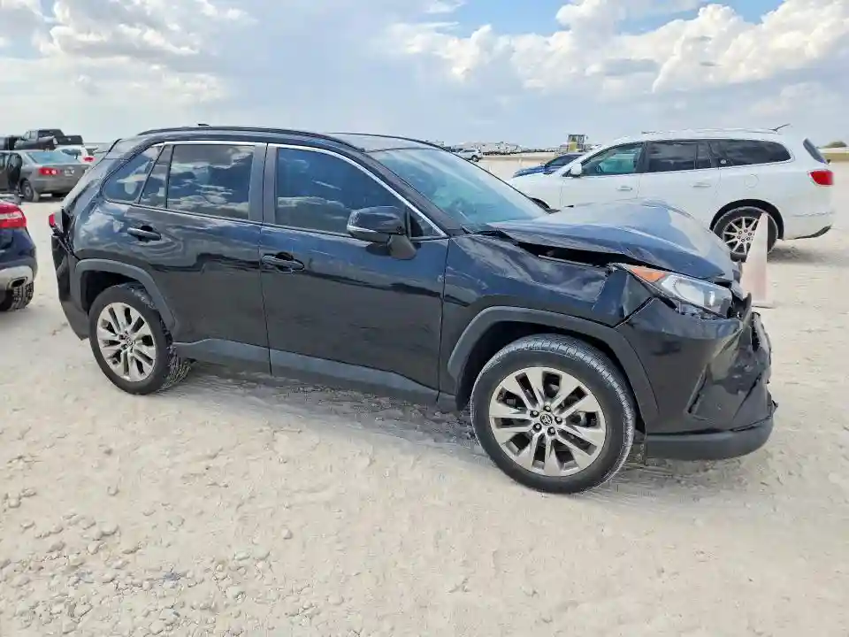2T3C1RFV3MC165500 2021 TOYOTA RAV4-3