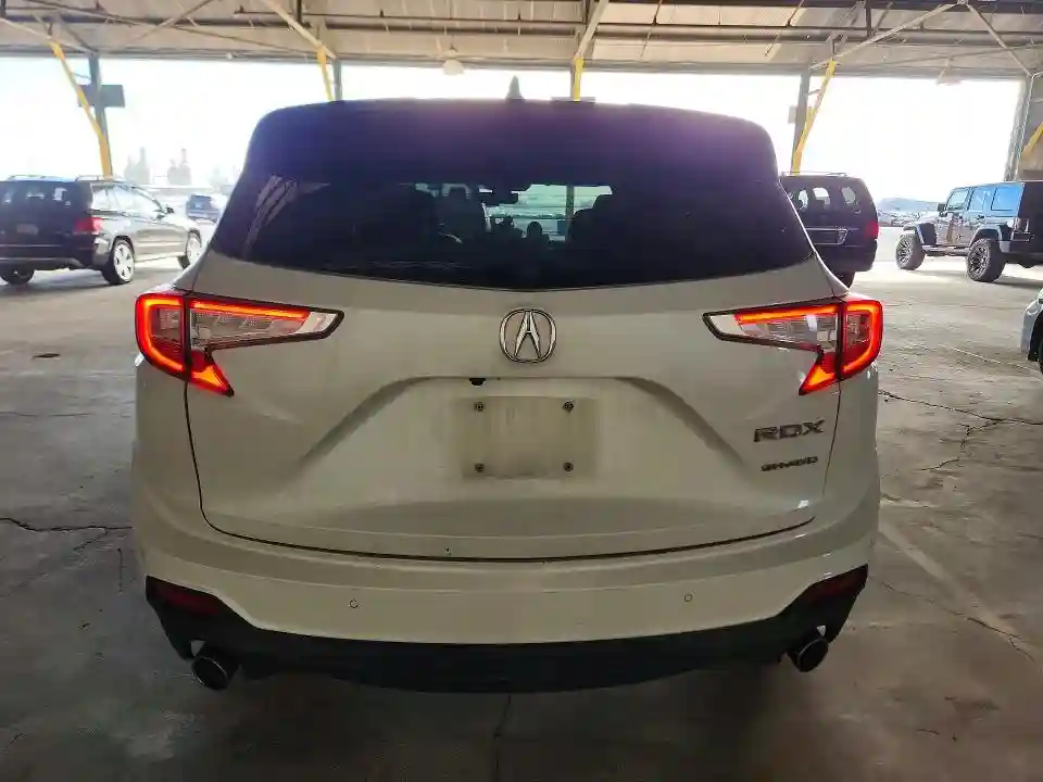 5J8TC2H55LL008924 2020 ACURA RDX-5