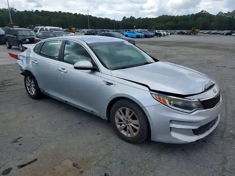 5XXGT4L32JG212045 2018 KIA OPTIMA-3