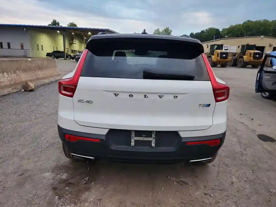 YV4162UM6K2105092 2019 VOLVO XC40-5