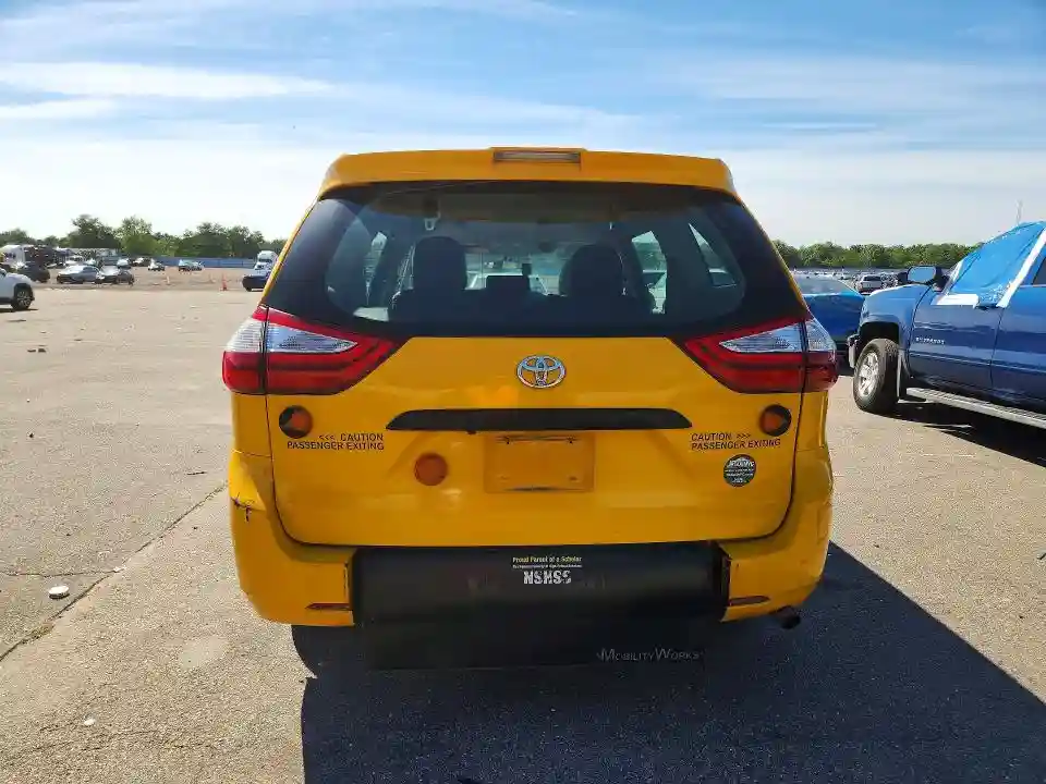 5TDZZ3DC1JS920625 2018 TOYOTA SIENNA-5