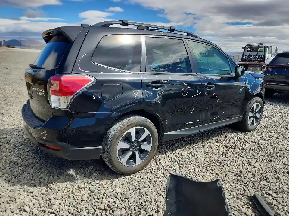 JF2SJAGC8HH430708 2017 SUBARU FORESTER-2